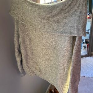 chunky warm grey knit sweater from H&M